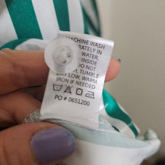 Show Me Your Mumu XXL Green White Satin Feel jammies. Soft. Sexy. Stylish. NY. - Picture 16 of 16